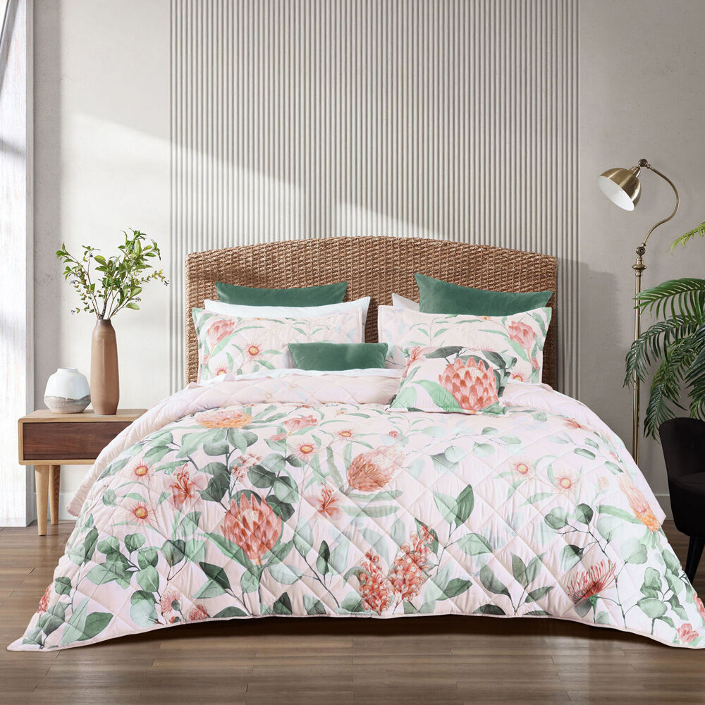 Quilts, Bedspreads & Doonas