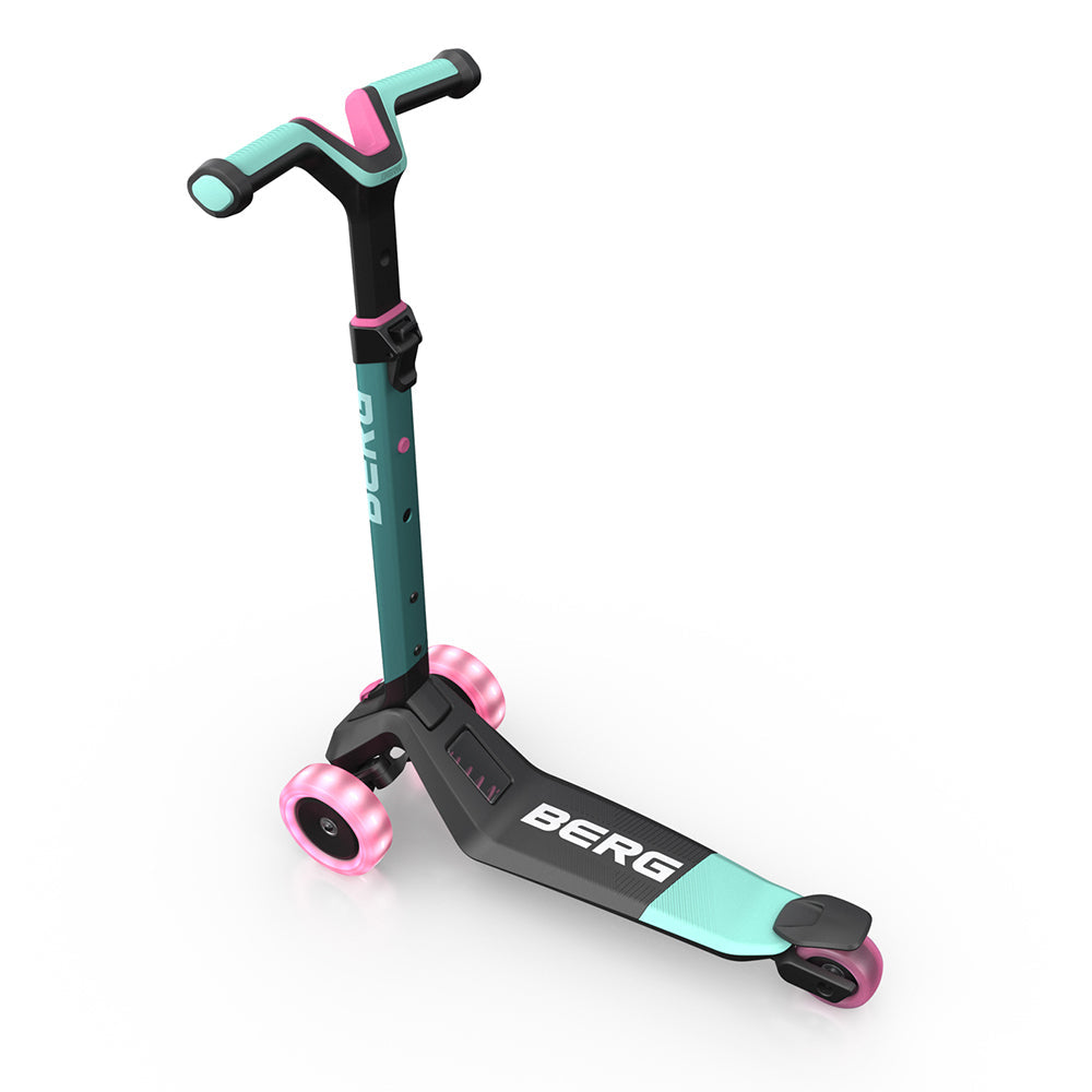 24-77-07-00-berg-nexo-foldable-kids-scooter-with-lights-mint-age-2