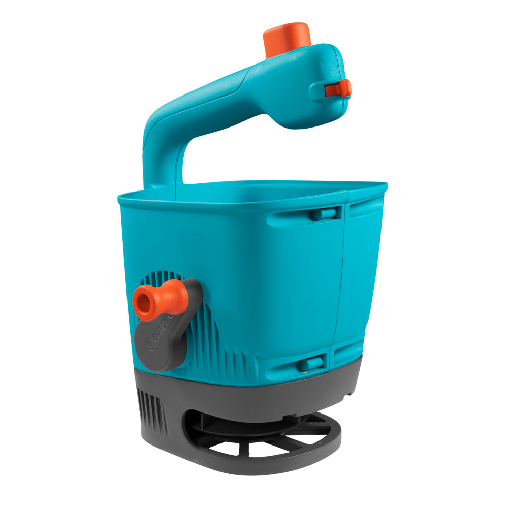Gardena Ergonomic Hand Held Fertiliser Spreader Medium 1.8L