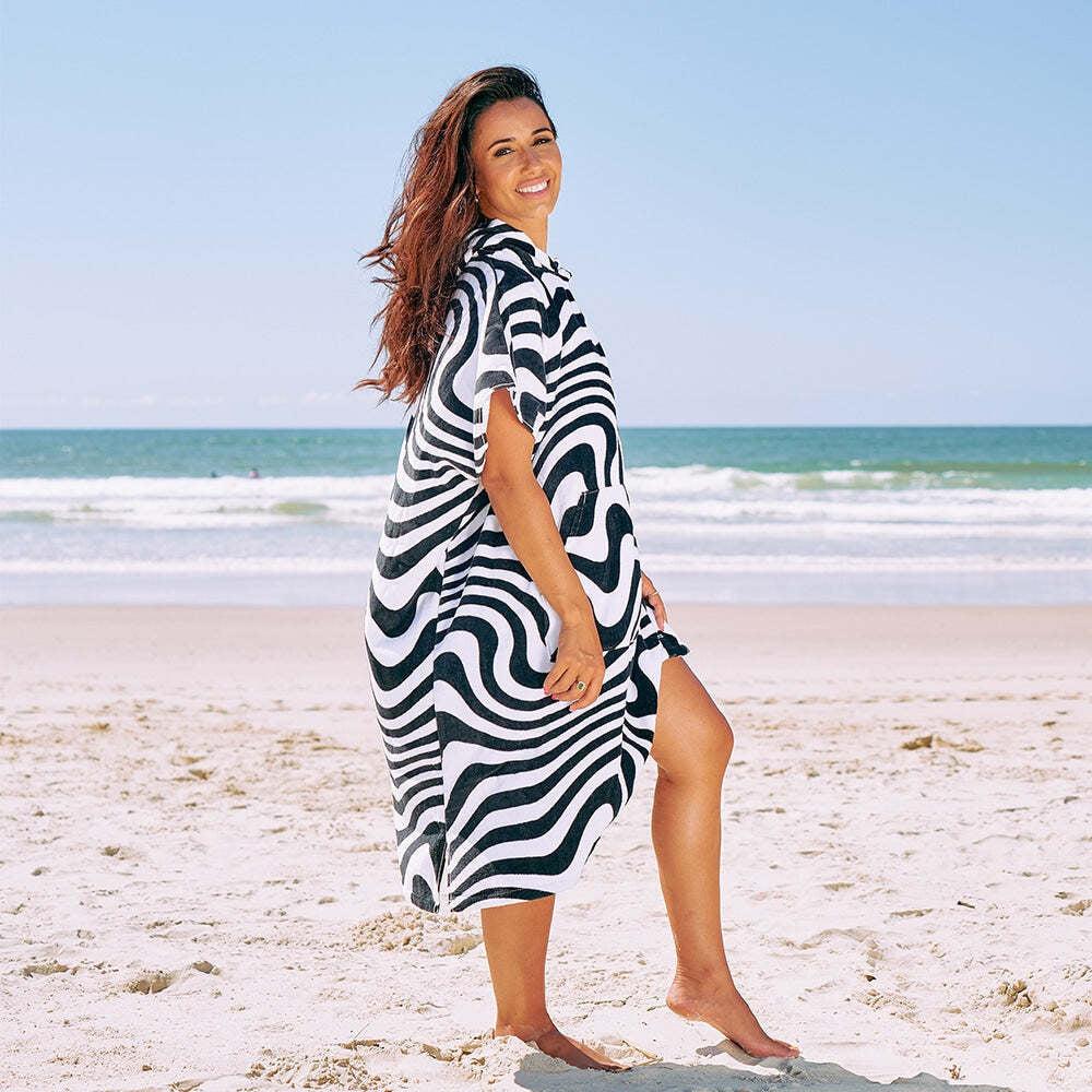 55phs-annabel-trends-beach-poncho-100x82cm-cover-up-hypnotic-swirl