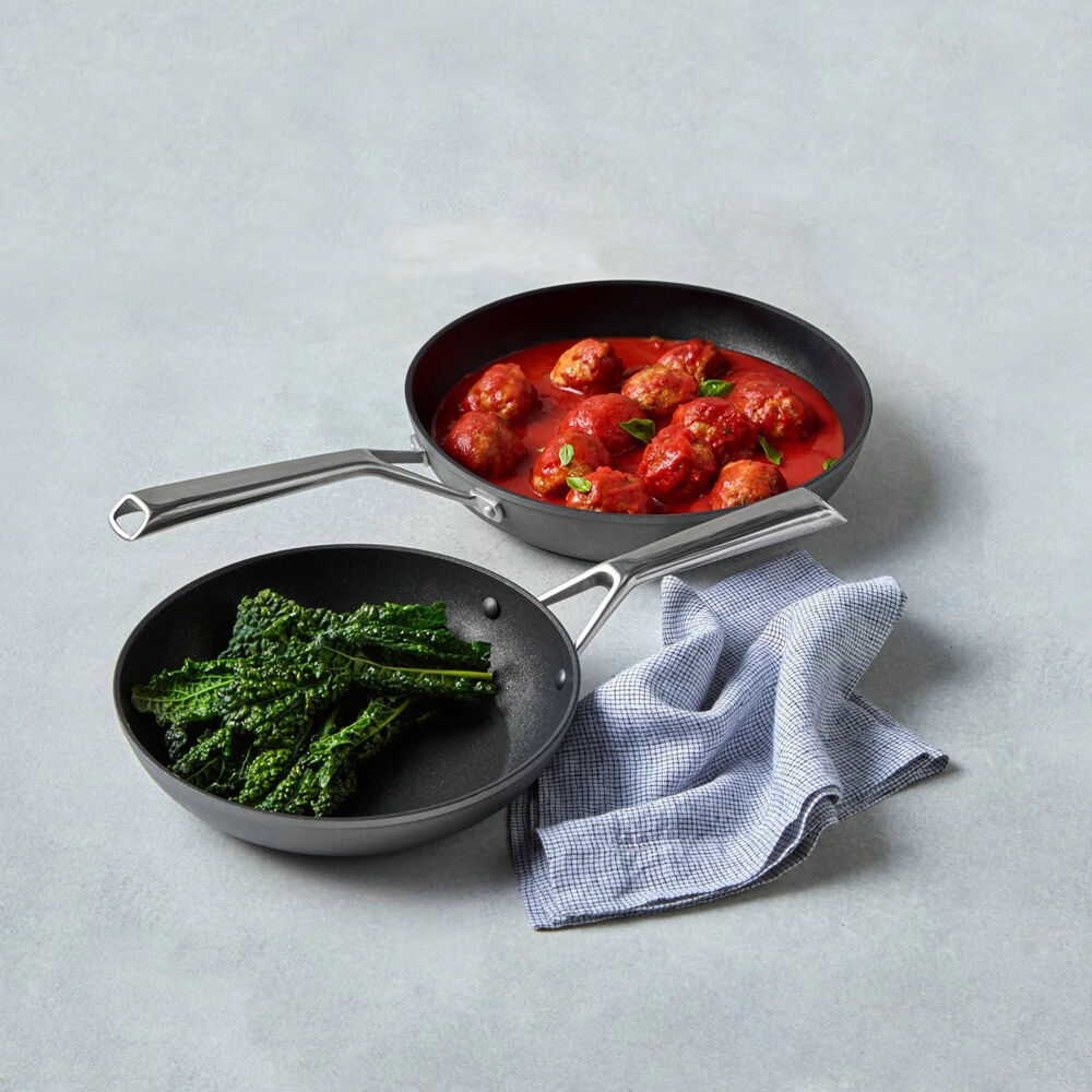 150810-2pc-essteele-per-bellezza-24-28cm-skillet-twin-pack-grey