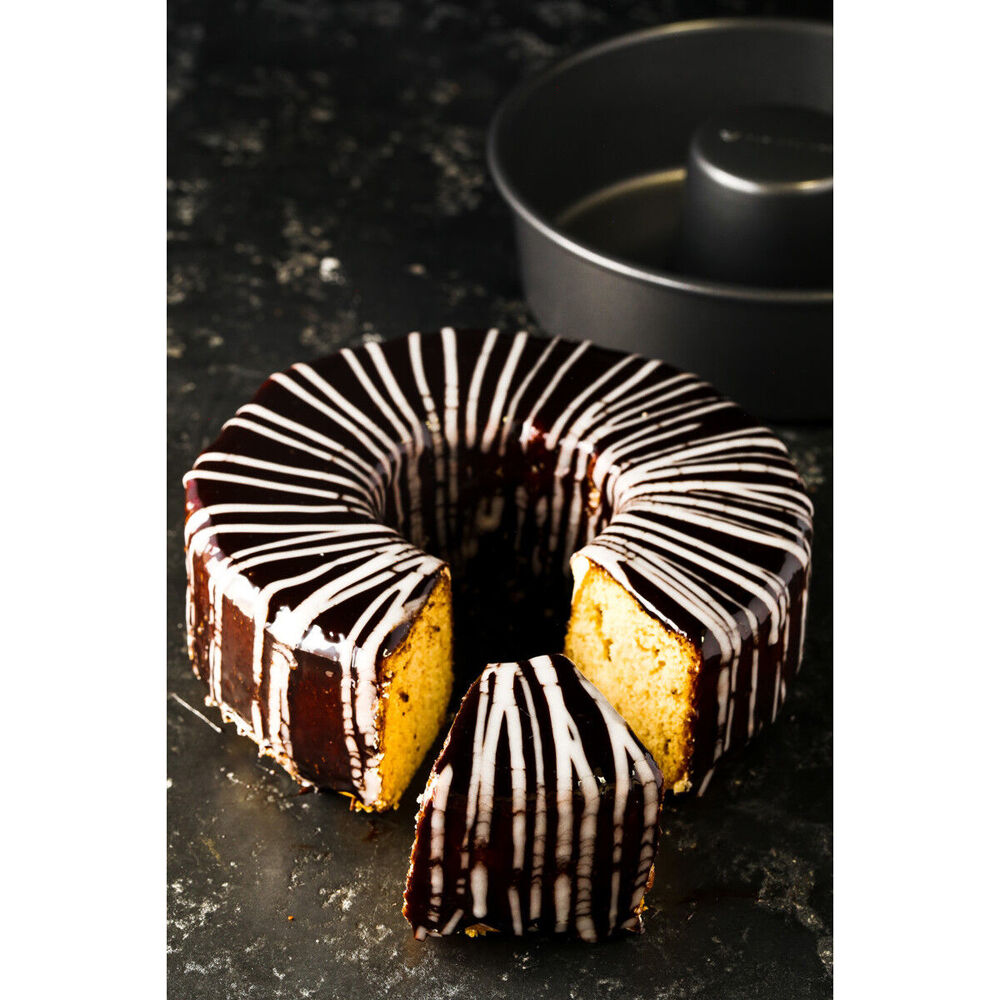 2x Mastercraft 20cm Heavy Base Non-Stick Savarin Cake Mould - Black