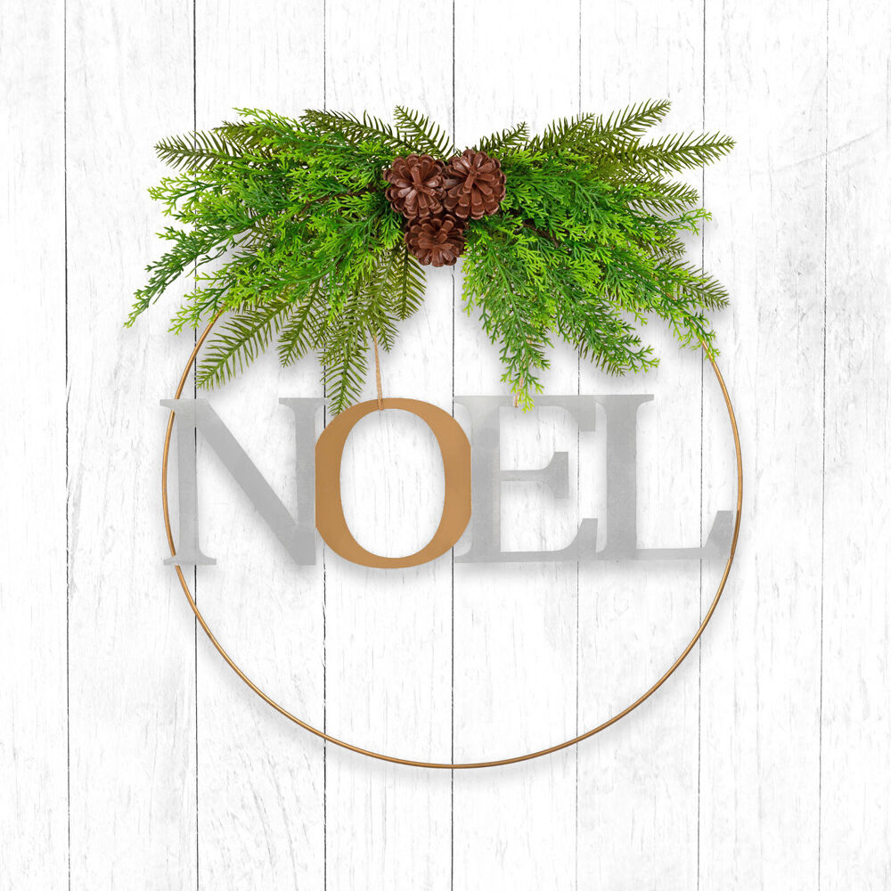 Santa's Helper Noel Christmas Wreath Hanging Decoratopn 50cm