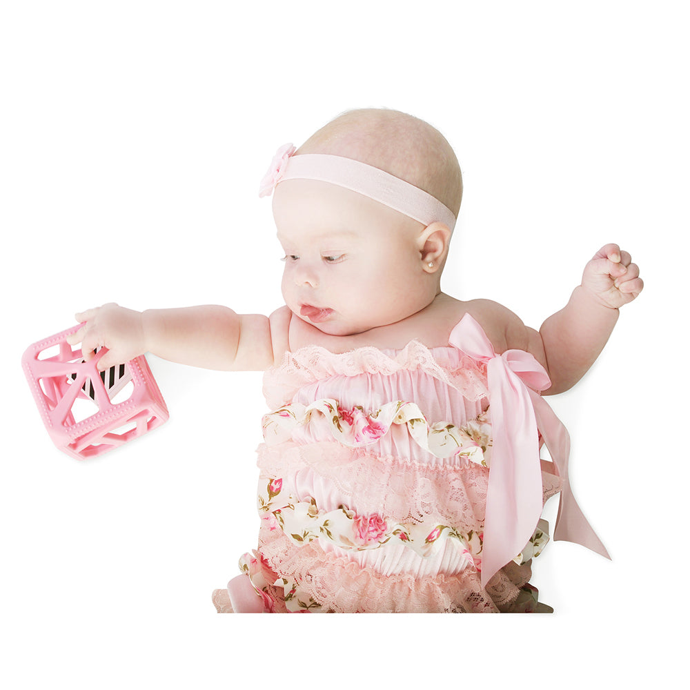 Malarkey Kids Chew Cube Baby/Infant Sensory Rattle/Teether Toy Pink