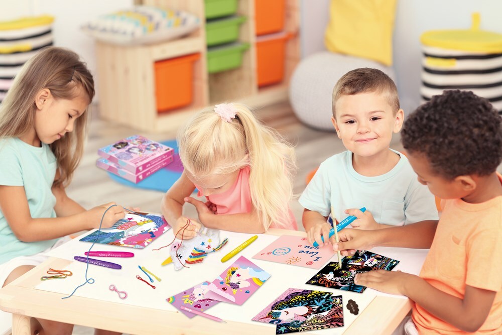 Avenir 4-in-1 Unicorn Craft Kit Scratch Art Picture