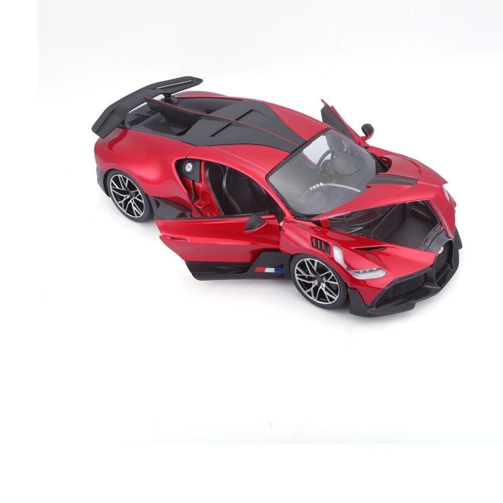 Bburago 2018 Bugatti Divo Metallic Model Car Collectible Toy Diecast Red