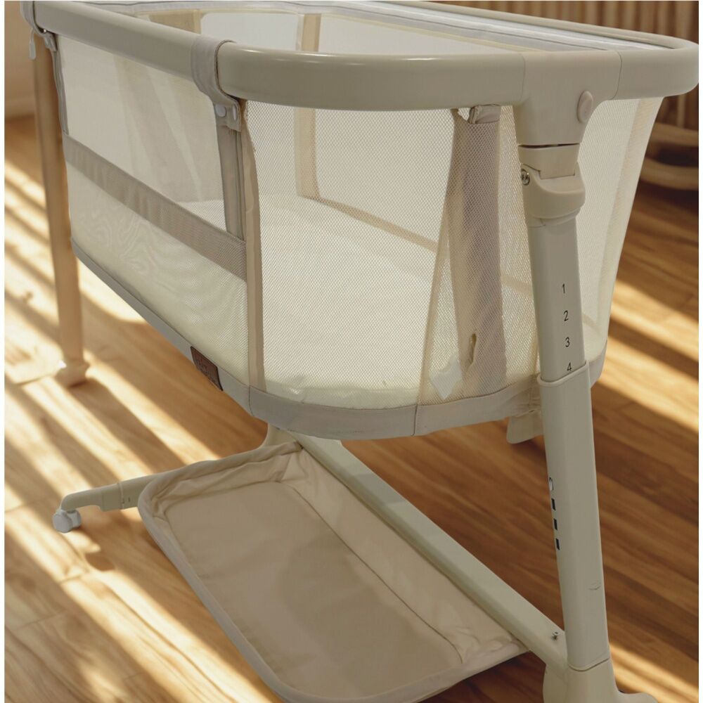 Baby Studio Dream Glider Bassinet Lockable Wheels Beige