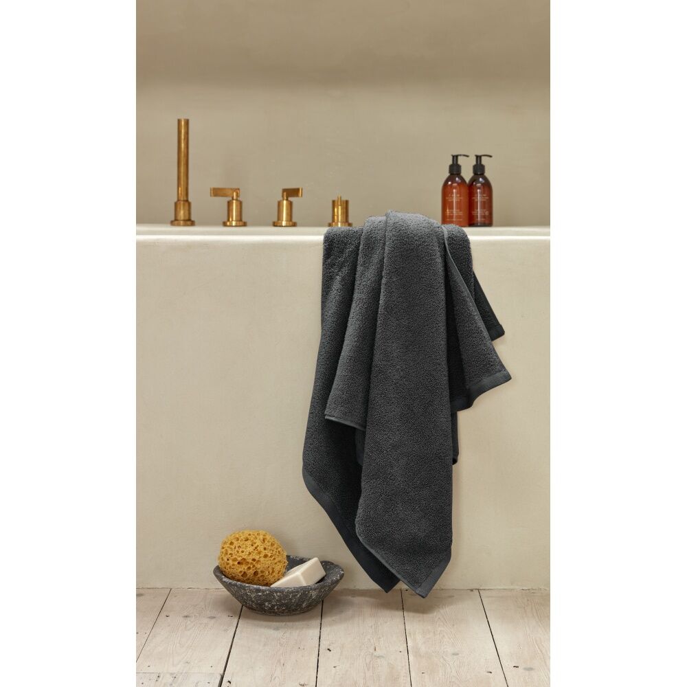 Christy Cirrus Bath Towel Combed Cotton 450GSM Fast Drying Charcoal