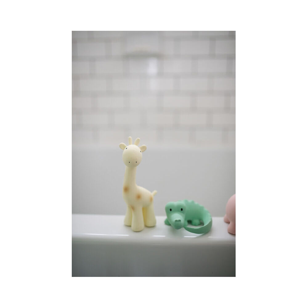 Tikiri Rubber Giraffe Zoo Animal 96002 Baby Teether 8x17cm - 0m+