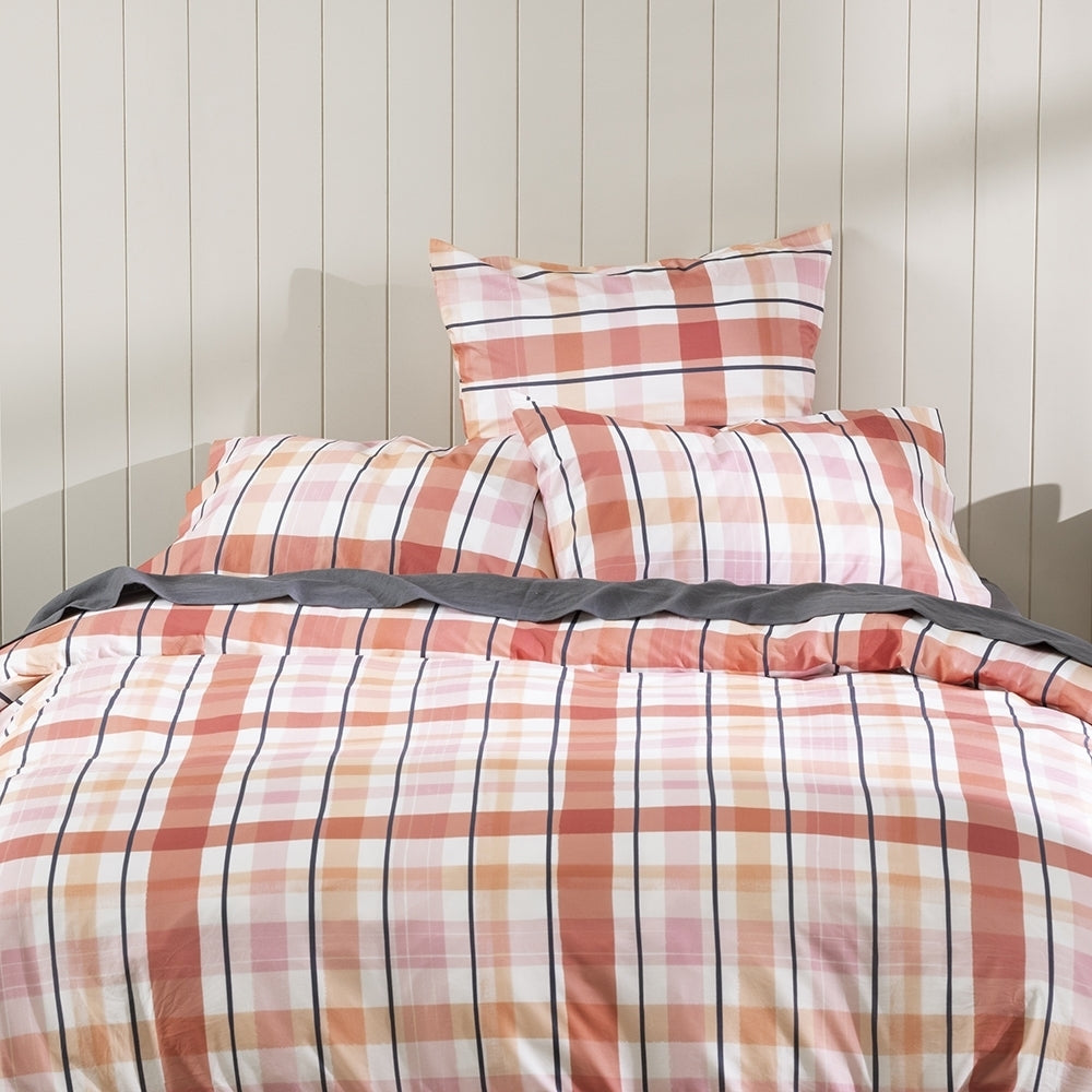 Ecology Isla Quilt Cover Size Queen Clay/Pink Bedding