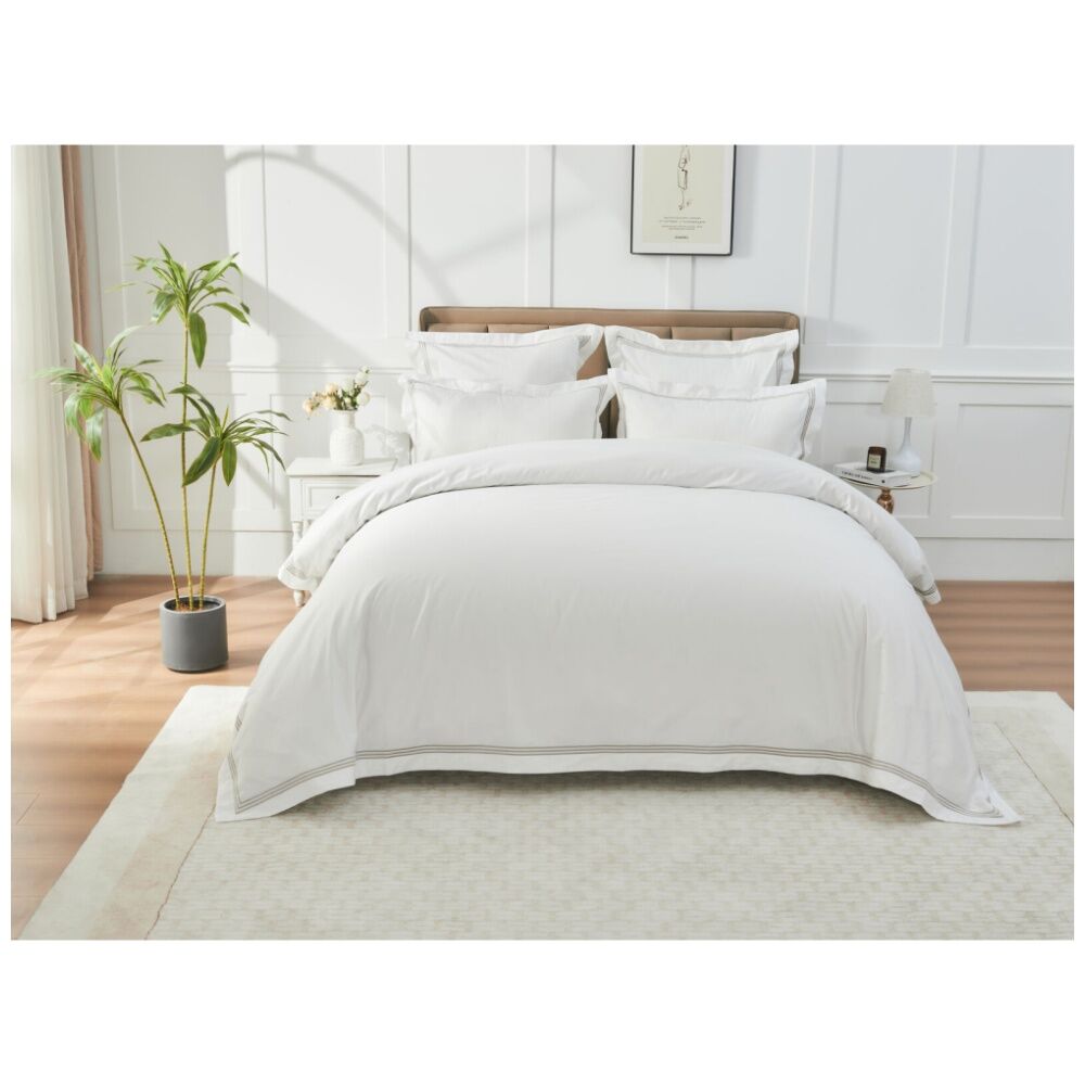 Grosvenor House 500TC Hotel Embroidered Quilt Set White W/ Taupe