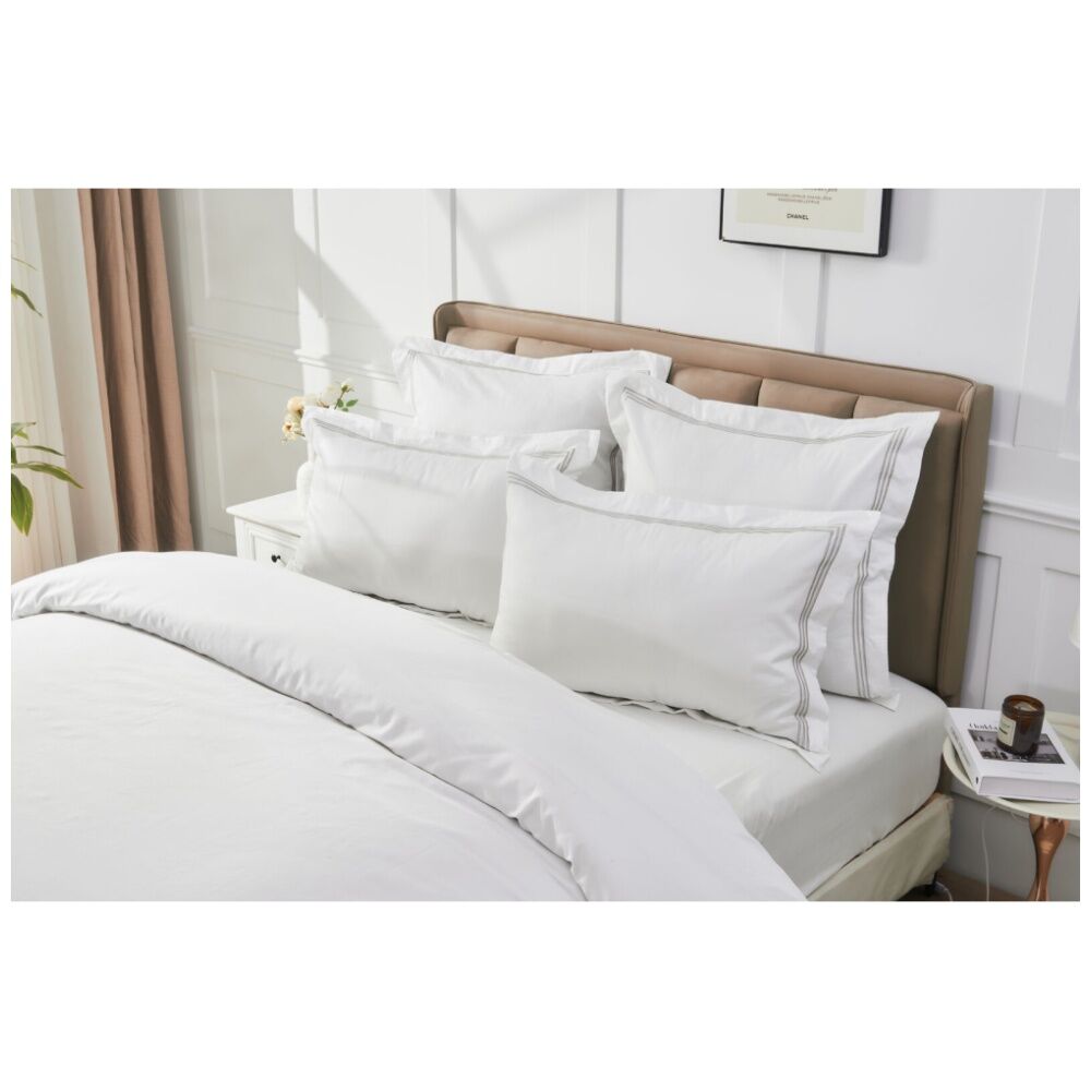 Grosvenor House 500TC Hotel Embroidered Quilt Set White W/ Taupe
