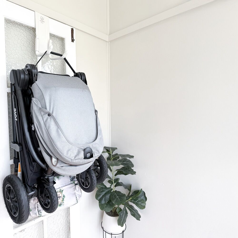 Dreambaby Strollerbuddy Stroll Away Storage Hook - White