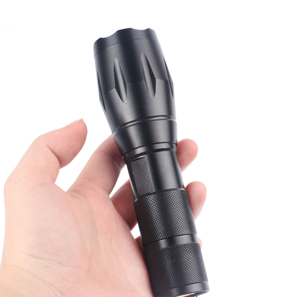Sansai Tactical Grade Ultra Bright Camping/Hiking/Outdoors LED Torch