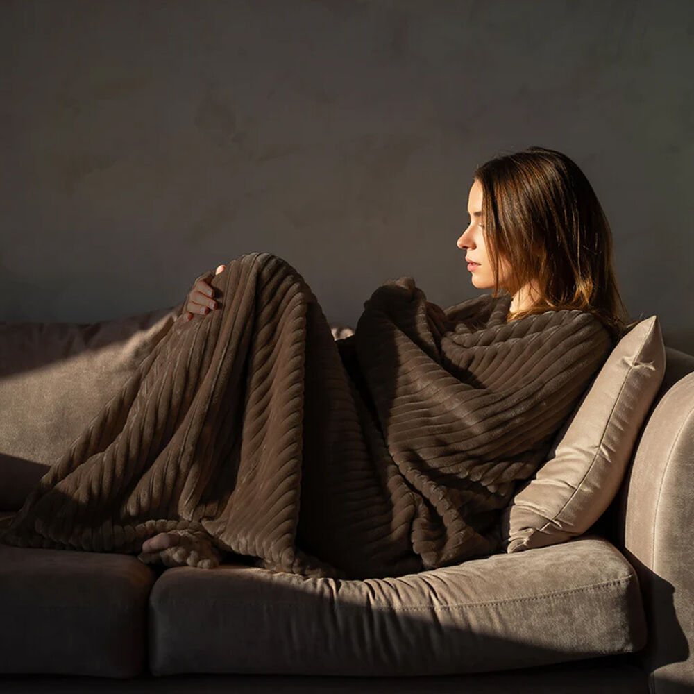 Goldair Platinum XL Faux Fur Reversible Heated Throw 180x200cm - Brown