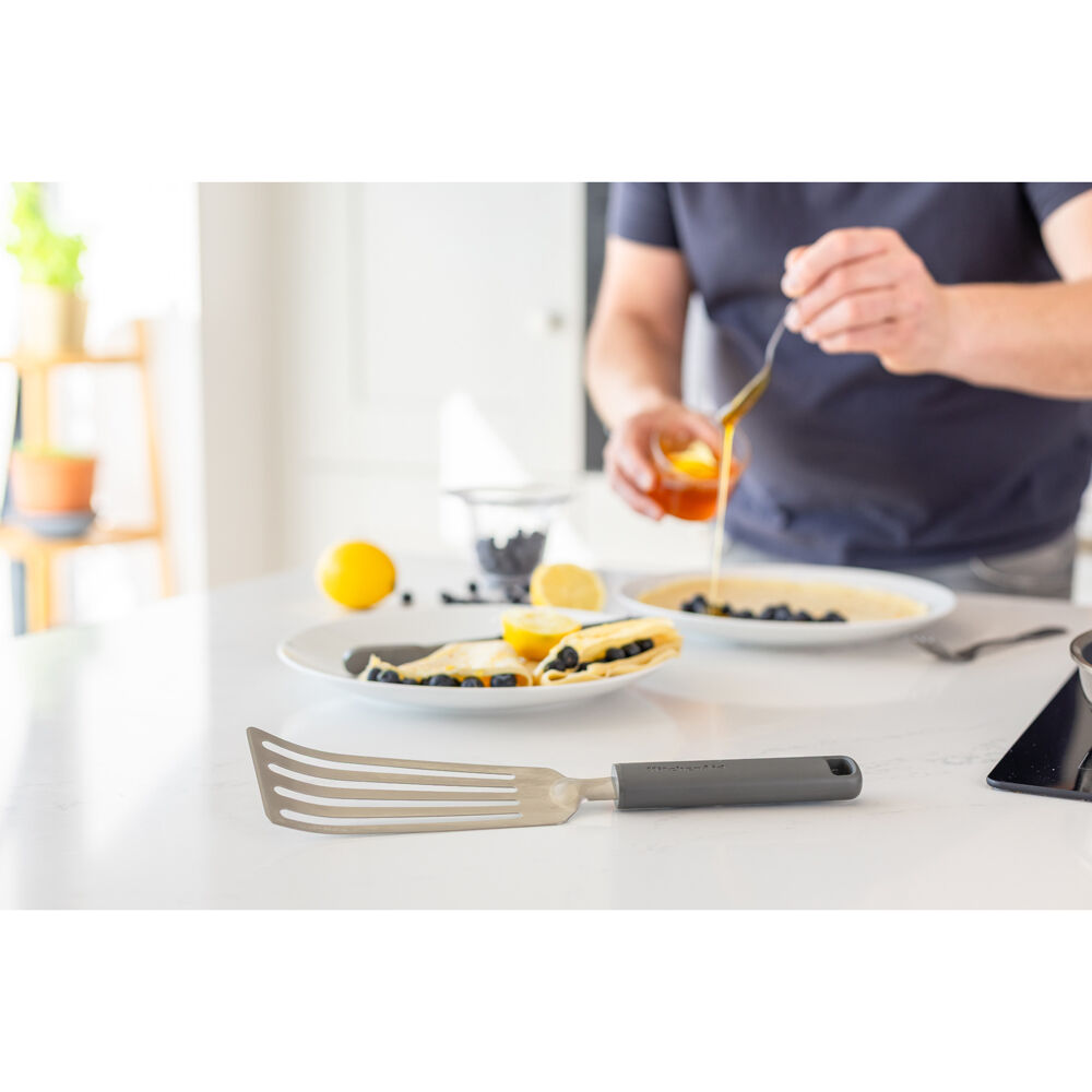 KitchenAid Classic Metal Flexable Turner/Spatula Cooking Utensil Charcoal Grey