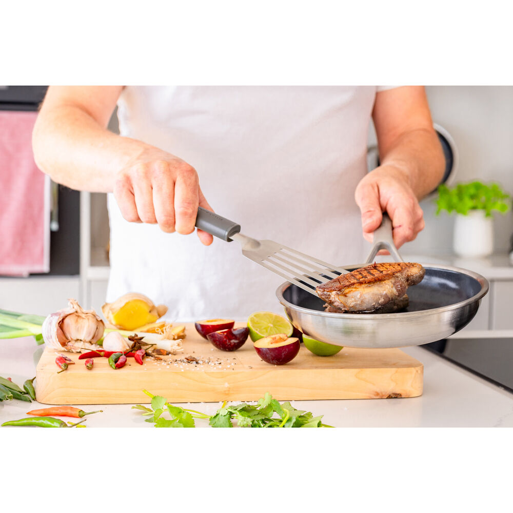 KitchenAid Classic Metal Flexable Turner/Spatula Cooking Utensil Charcoal Grey