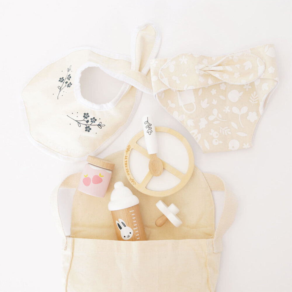 Le Toy Van Doll Nursing Set Kids Pretend Play Wooden Toy 3y+