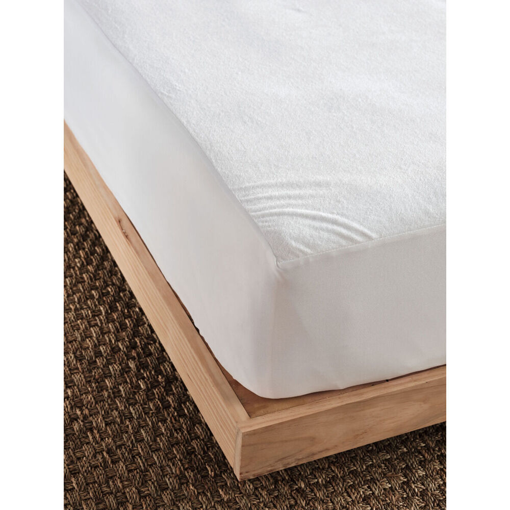 Linen House Bed Mattress Protector Everyday Bedding White