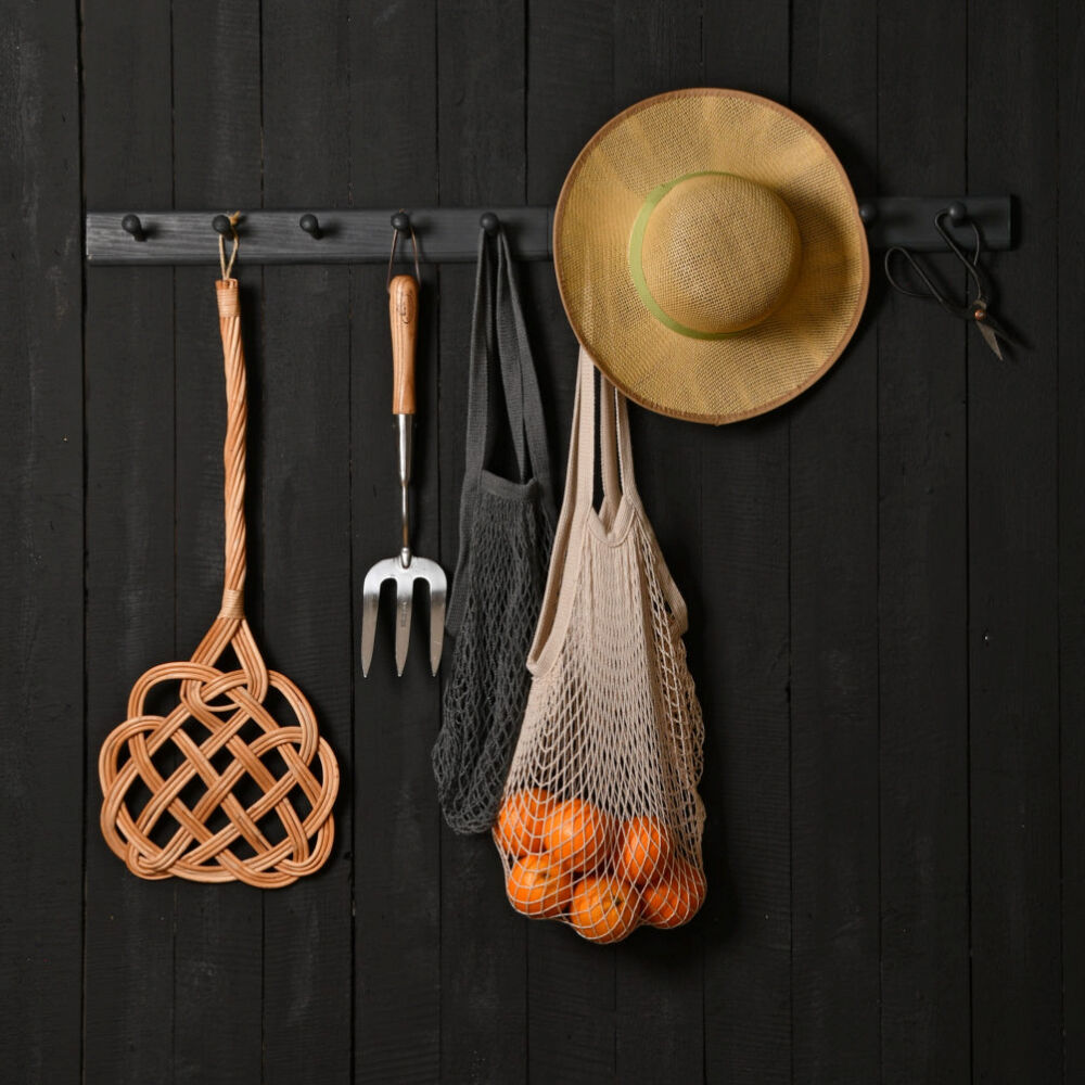 Esschert Design Rattan Indoor/Outdoor Carpet Beater Home Cleaning Tool 71cm