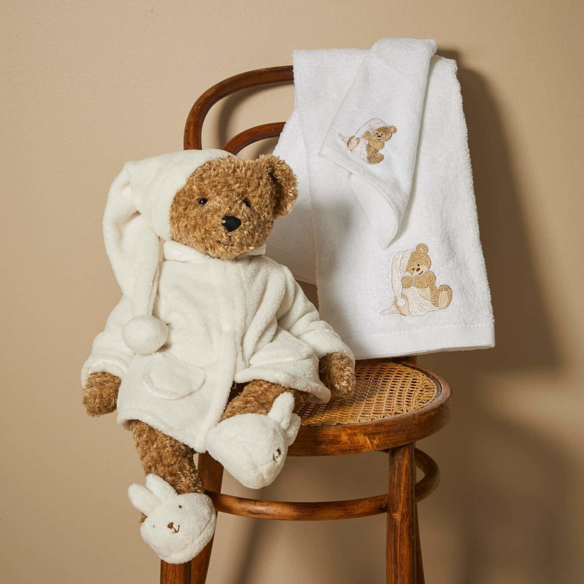 Jiggle & Giggle Notting Hill Bear Bath Towel & Face Washer w/ Organza Bag