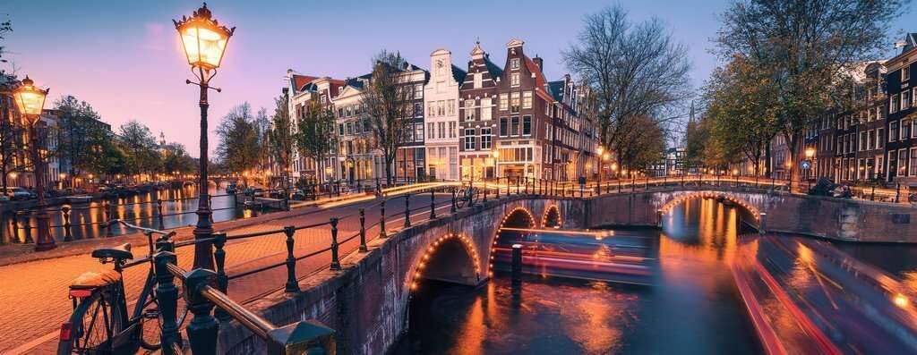 1000pc Ravensburger Evening In Amsterdam Family Jigsaw Puzzle 70x50cm
