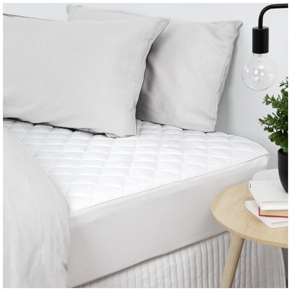 Tontine Classic Comfort Cool Dry Mattress Protector Climate Control