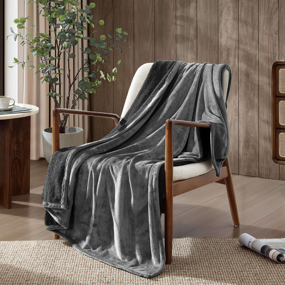 Ardor Boudoir Jasper Boucle Bed Blanket/Throw Charcoal 130x170cm
