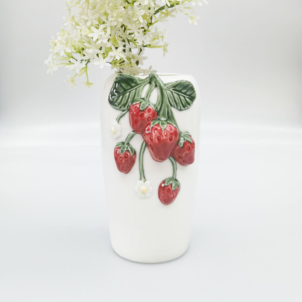 Urban Ceramic Strawberry Home Decor Flower Vase 20x13cm White/Red