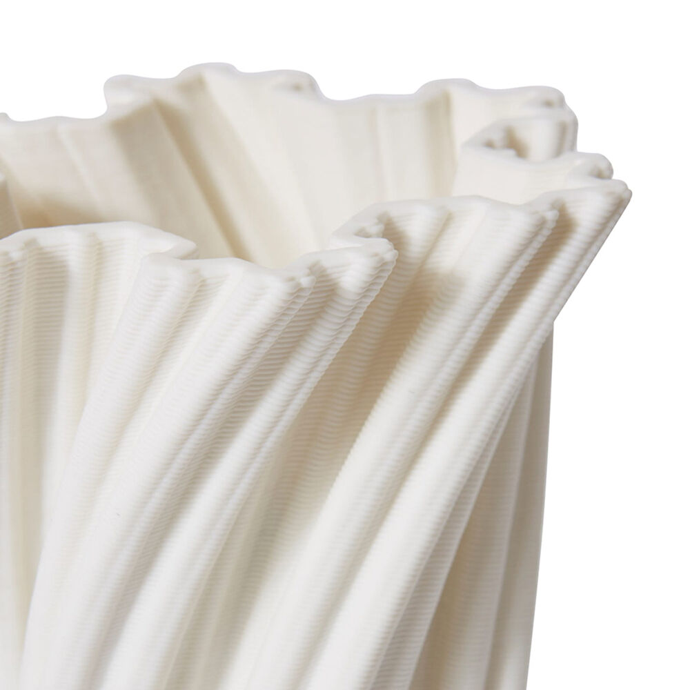 E Style Porcelain Molly Vase Home Table Decor 15x22cm - White