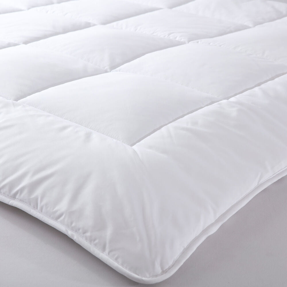 Royal Comfort Deluxe Eco-Silk Touch Quilt 260GSM White