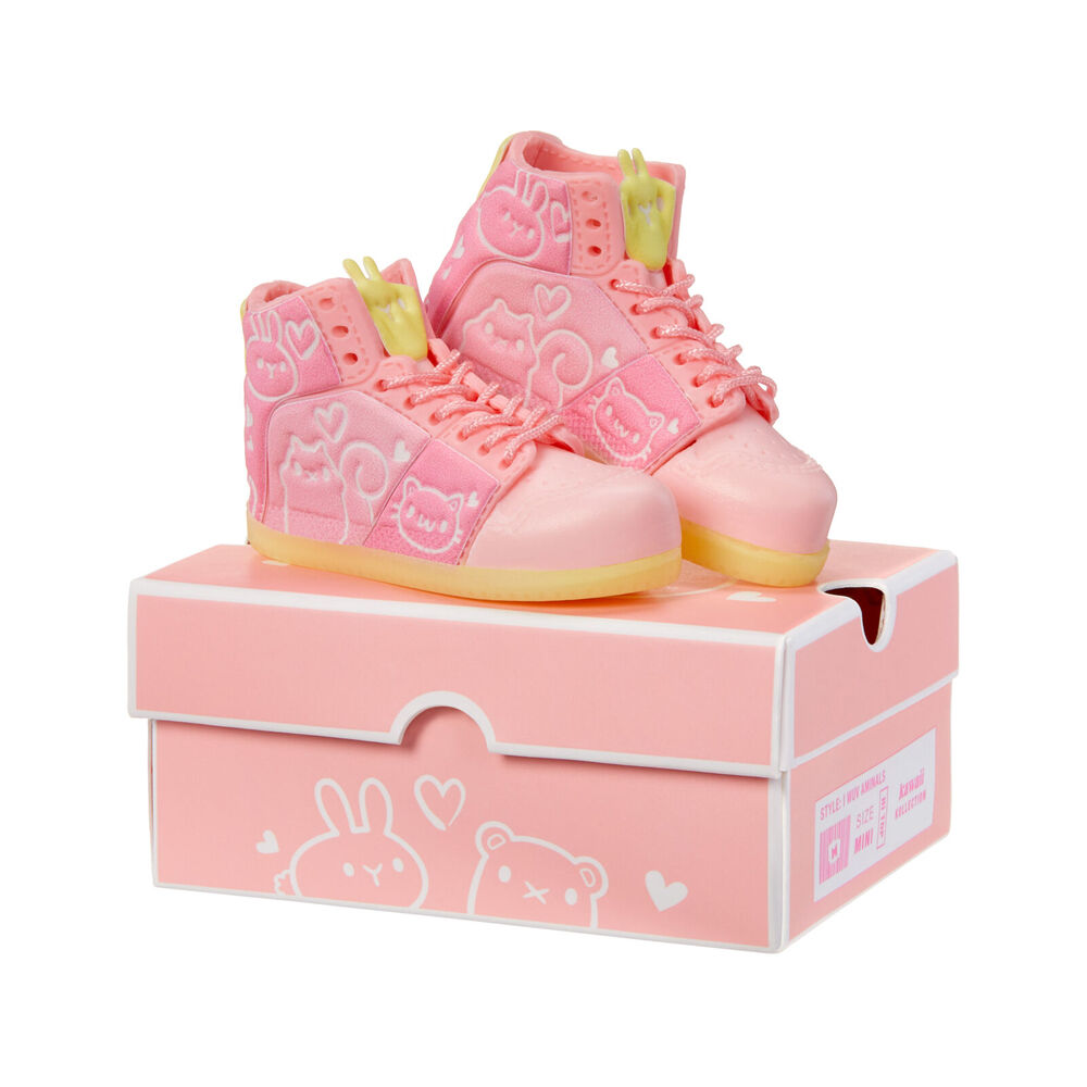MGA's Miniverse Make It Mini: Sneakers Collectable 8y+ Assorted