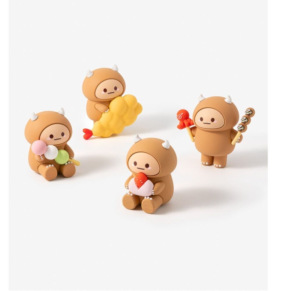 4PK Smoko Hank Yeti Eating Street Food Toy Collectable Figurine 15Y+ Assorted
