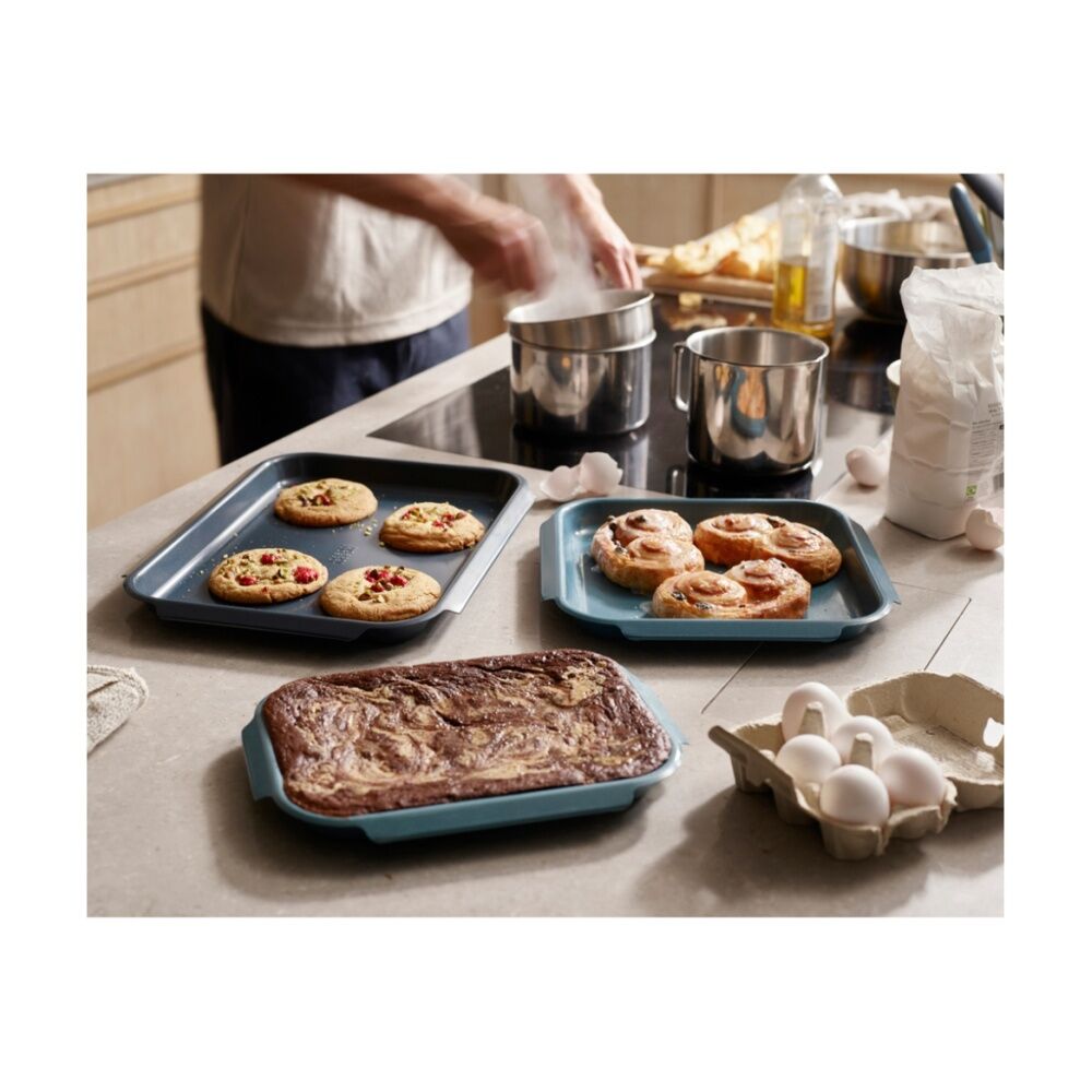 2PK Joseph Joseph Carbon Steel Non-Stick Nest Medium Kitchen Baking Tray Blue