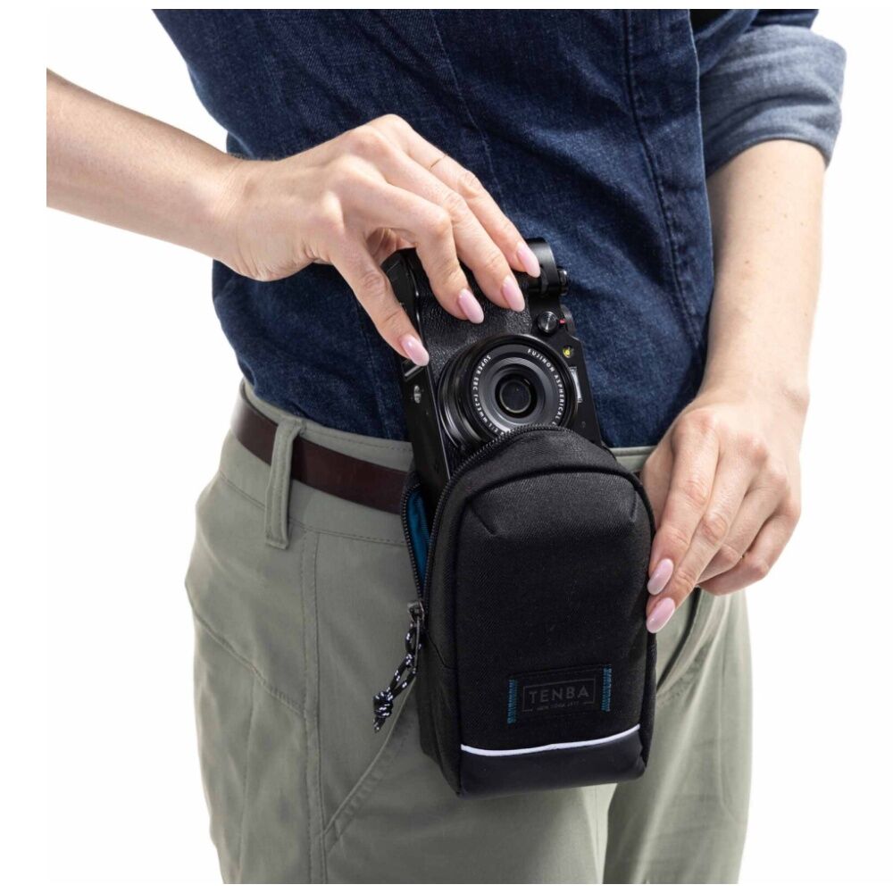 Tenba Skyline V2 4 Pouch Mirrorless Camera Weather Resistant - Black
