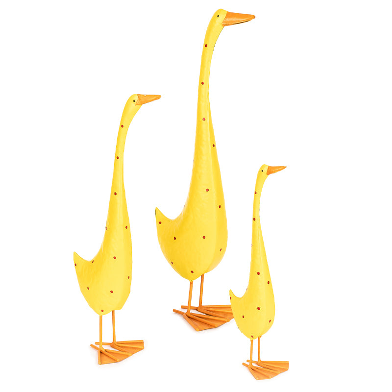 13712-3pc-tall-ducks-garden-decor-set-yellow