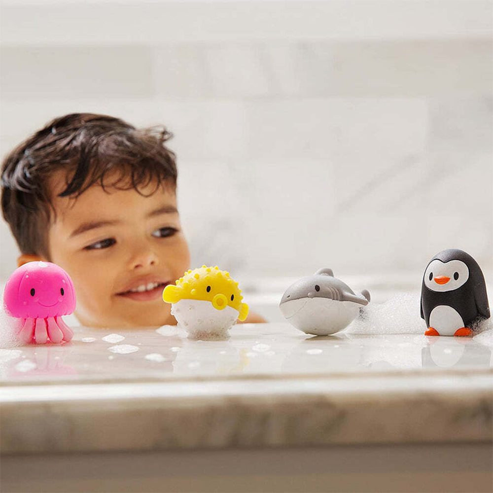 21355-8pc-munchkin-ocean-baby-water-squirters-bath-toy-9m