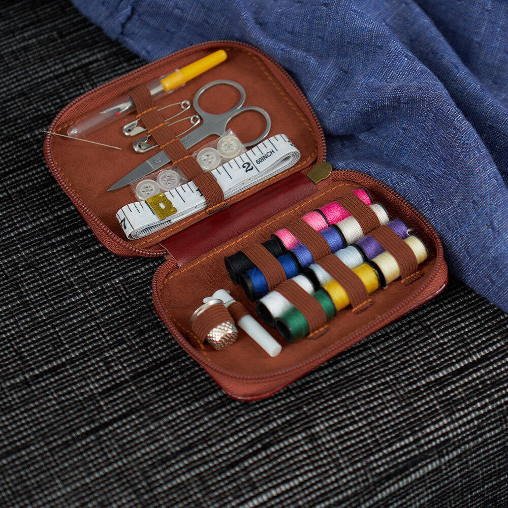 10gsk-annabel-trends-gentlemans-travel-sewing-kit-w-case