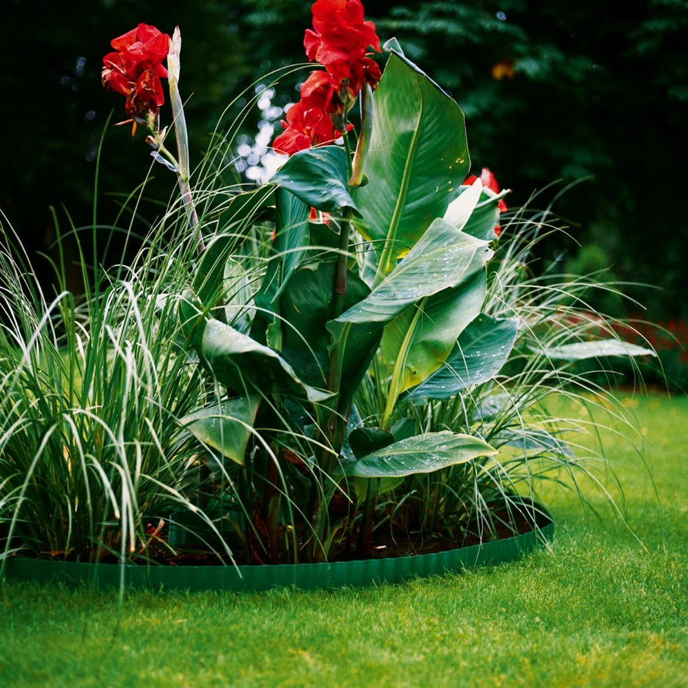900847201-gardena-plastic-outdoor-garden-bed-decorative-edging-20cm-x-9m-green