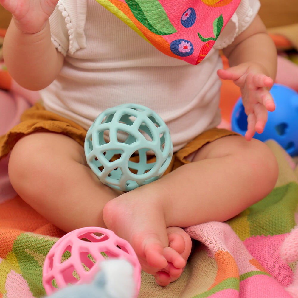 27bta-annabel-trends-silicone-ball-teether-baby-toy-8cm-aqua-3m