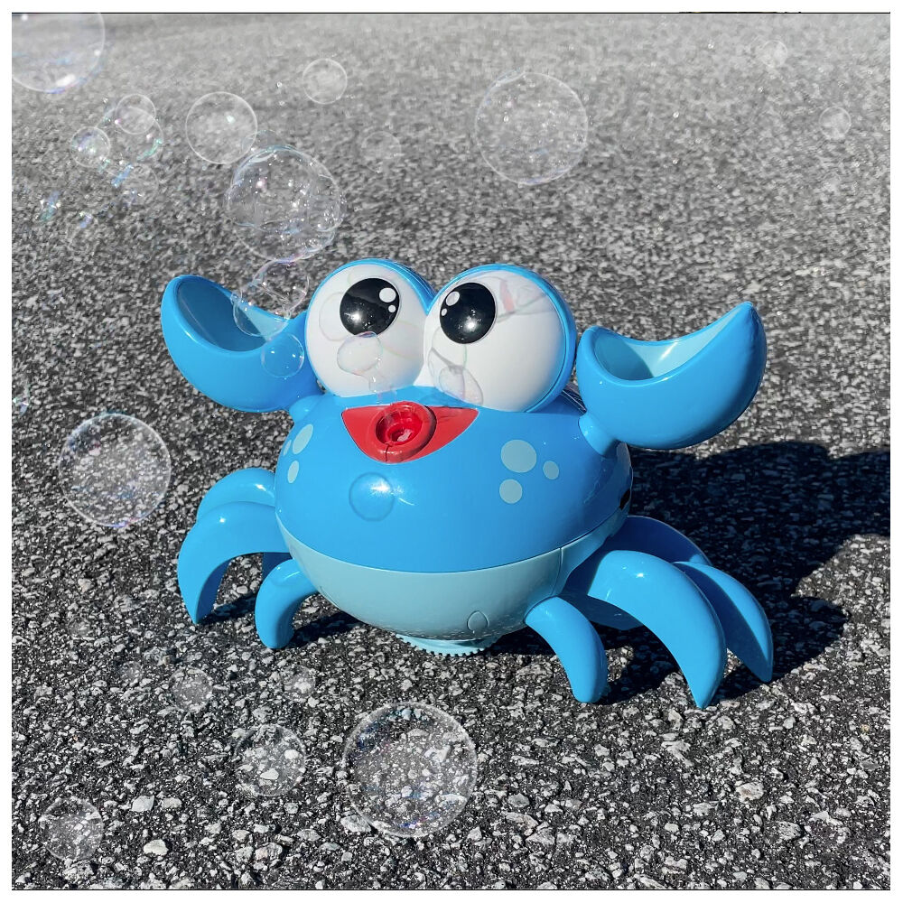 320782-maxx-bubbles-dancing-crab-bubble-machine-light-up-music-kids-outdoor-toy-3