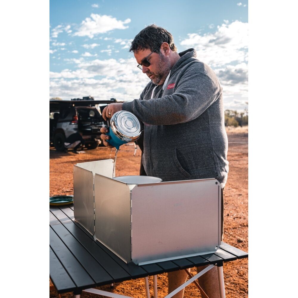 Wildtrak 4-Sided Foldable 148x28cm Camp Fire Windshield - Silver