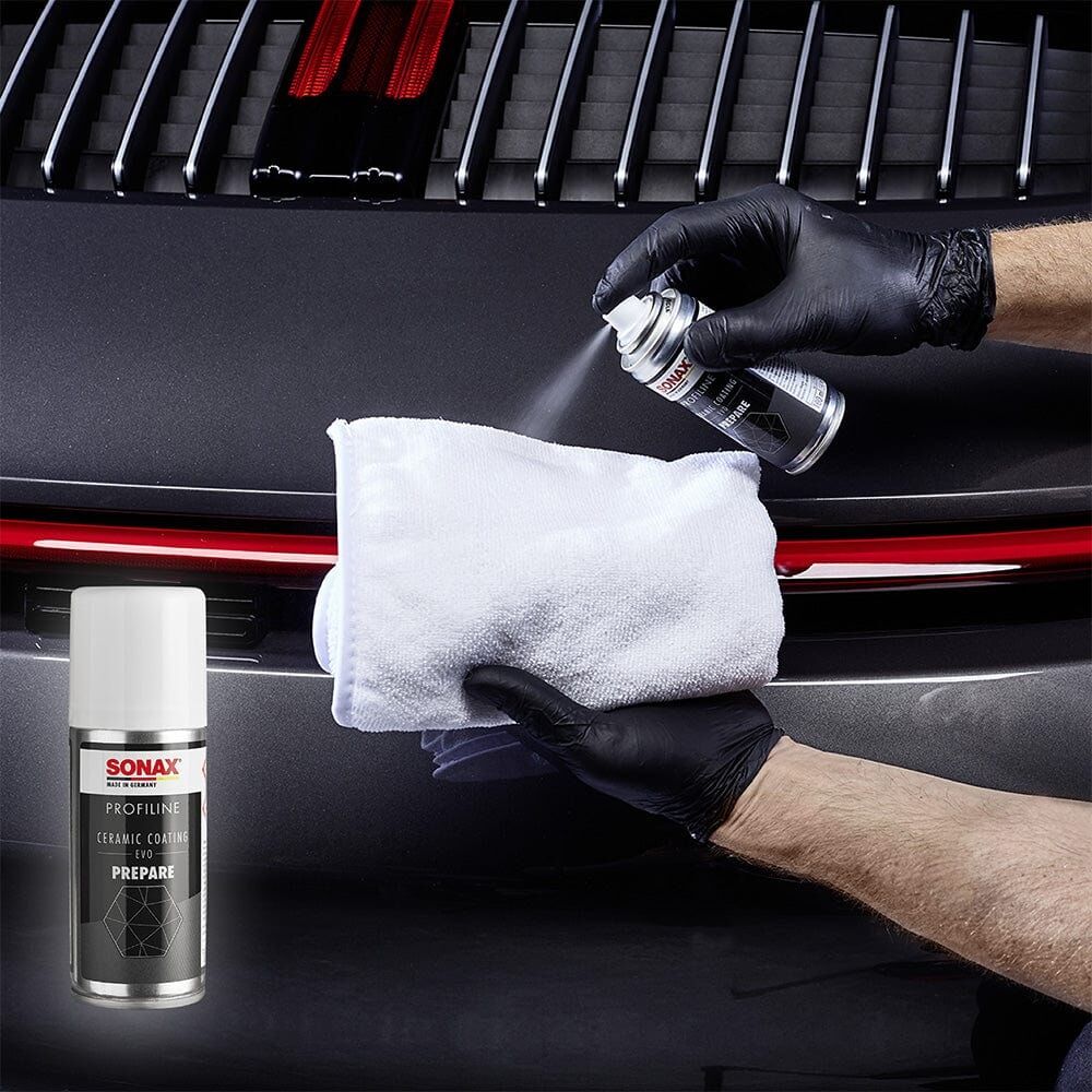 Sonax Profiline Ceramic Coating CC Evo Kit With Long-Lasting Hydrophobic Gloss