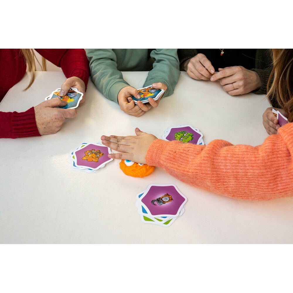 Flexiq Monster Mash Card Game 2-8 Players 20+ Mins Ages 6+ Reaction Speed