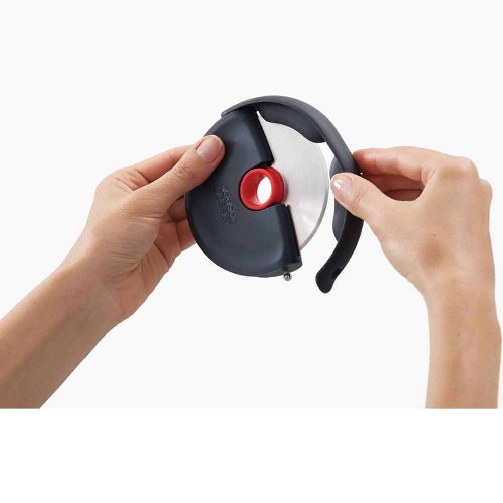 Joseph Joseph Disc Easy-Clean Pizza Wheel Grey-Red Removable Blade