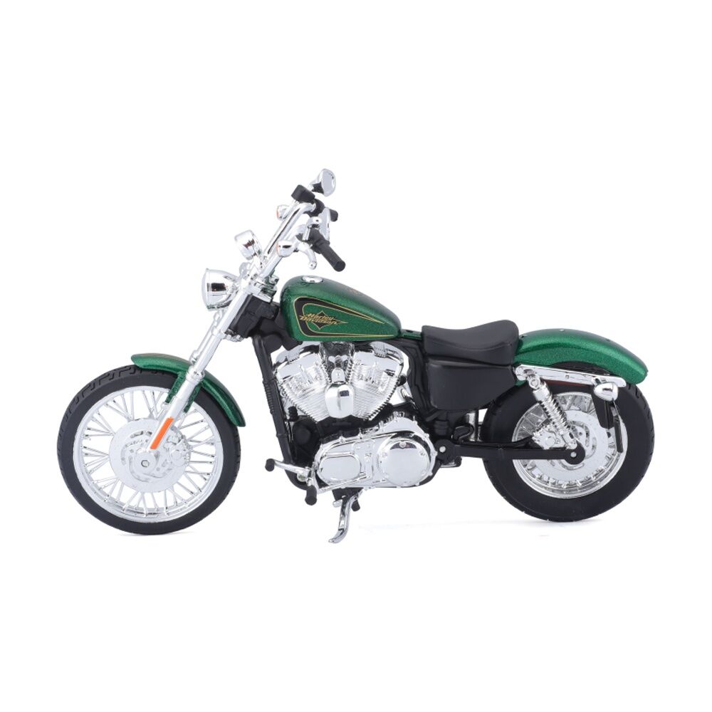 Maisto Motorcycle 2013 XL 1200V Seventy-Two Diecast Model Bike