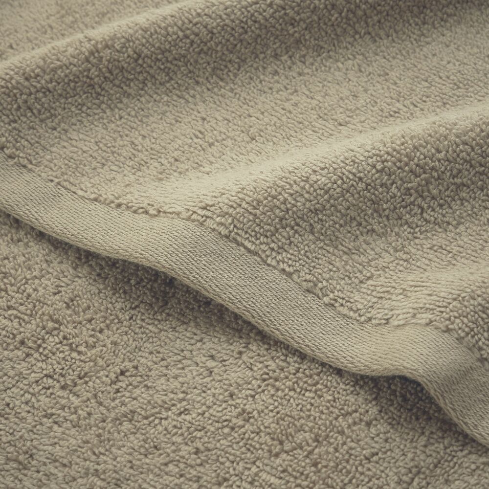 Christy Cirrus Bath Towel Combed Cotton 450GSM Fast Drying Latte