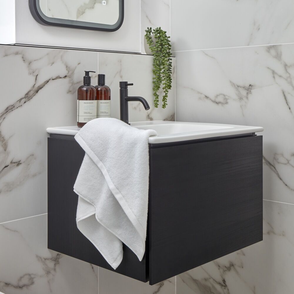 Christy Cirrus Bath Towel Combed Cotton 450GSM Fast Drying White
