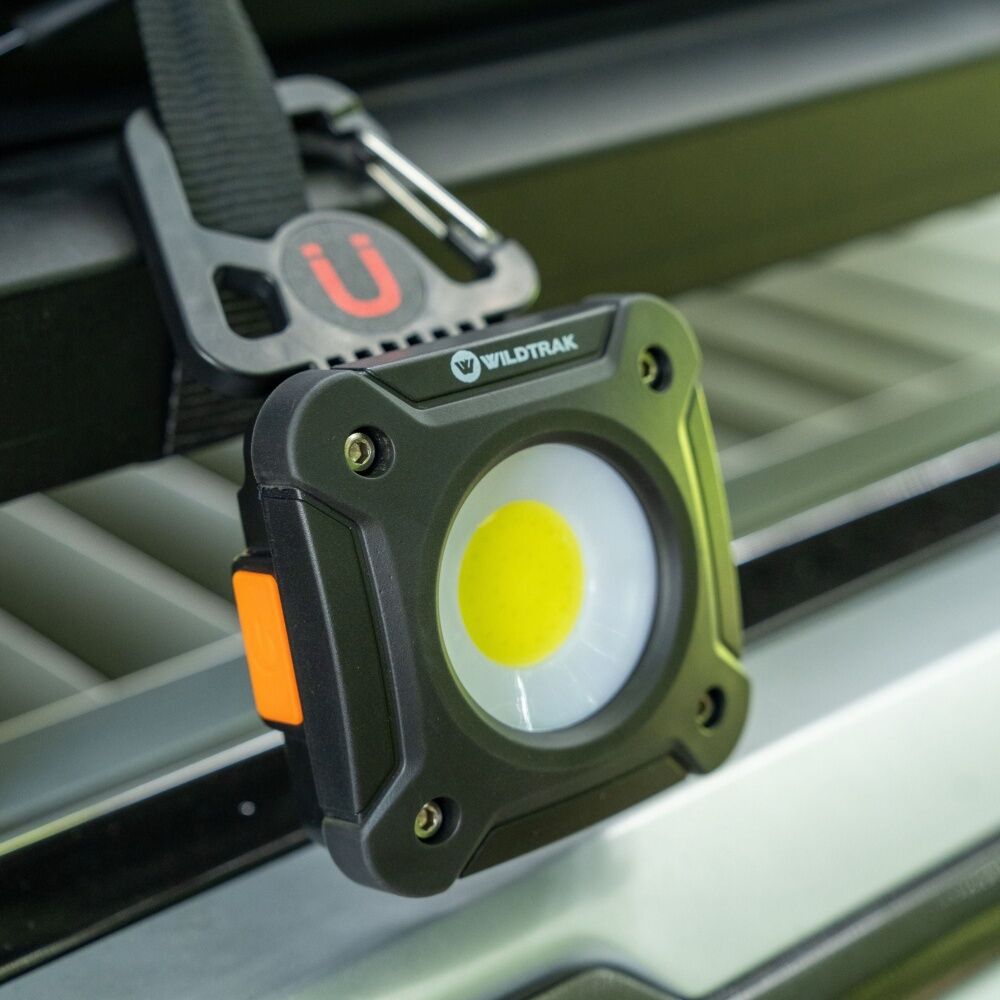Wildtrak 1000 Lumen LED Mini Worklight Compact Rechargeable Magnetic Base