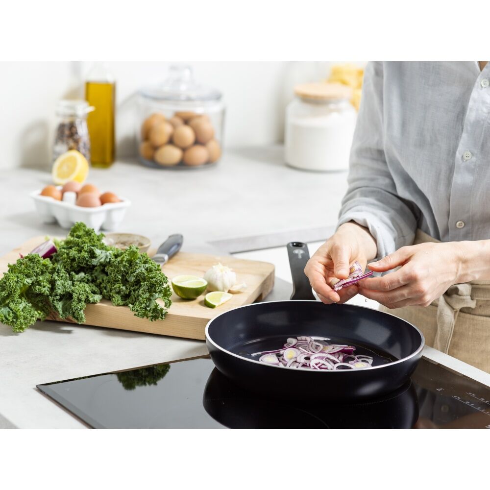 GreenPan Ceramic Non-Stick Torino Open Frypan Kitchen Cooking Tool 28cm Black